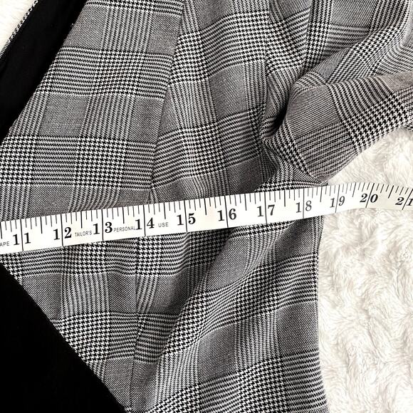 Fame and Partners Everly Black Plaid Button Front Short Sleeve Midi Dress 12 - Picture 8 of 10